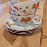 3 cups and saucers in fine porcelain