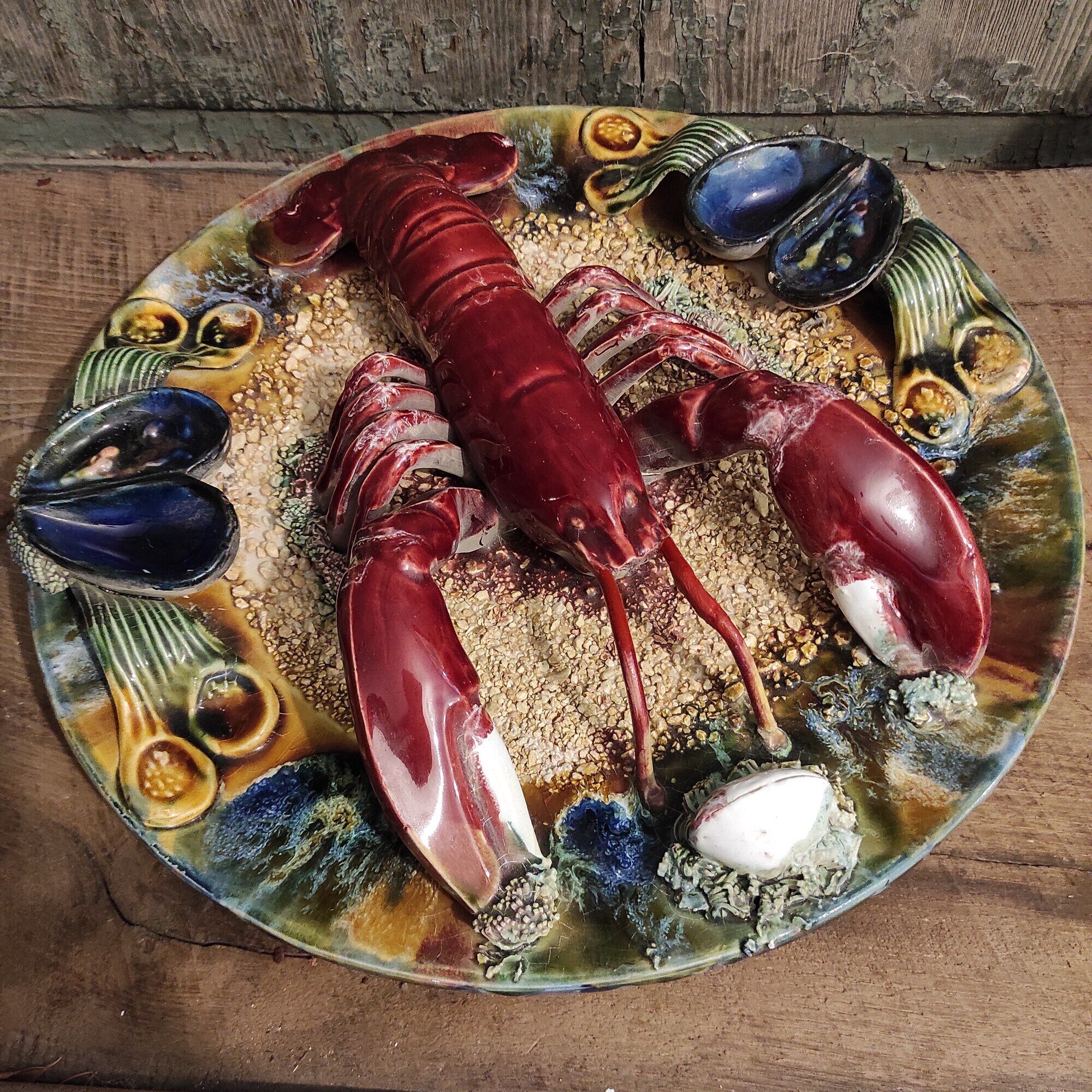 Portuguese Palissy plate depicting a lobster, 19th century
