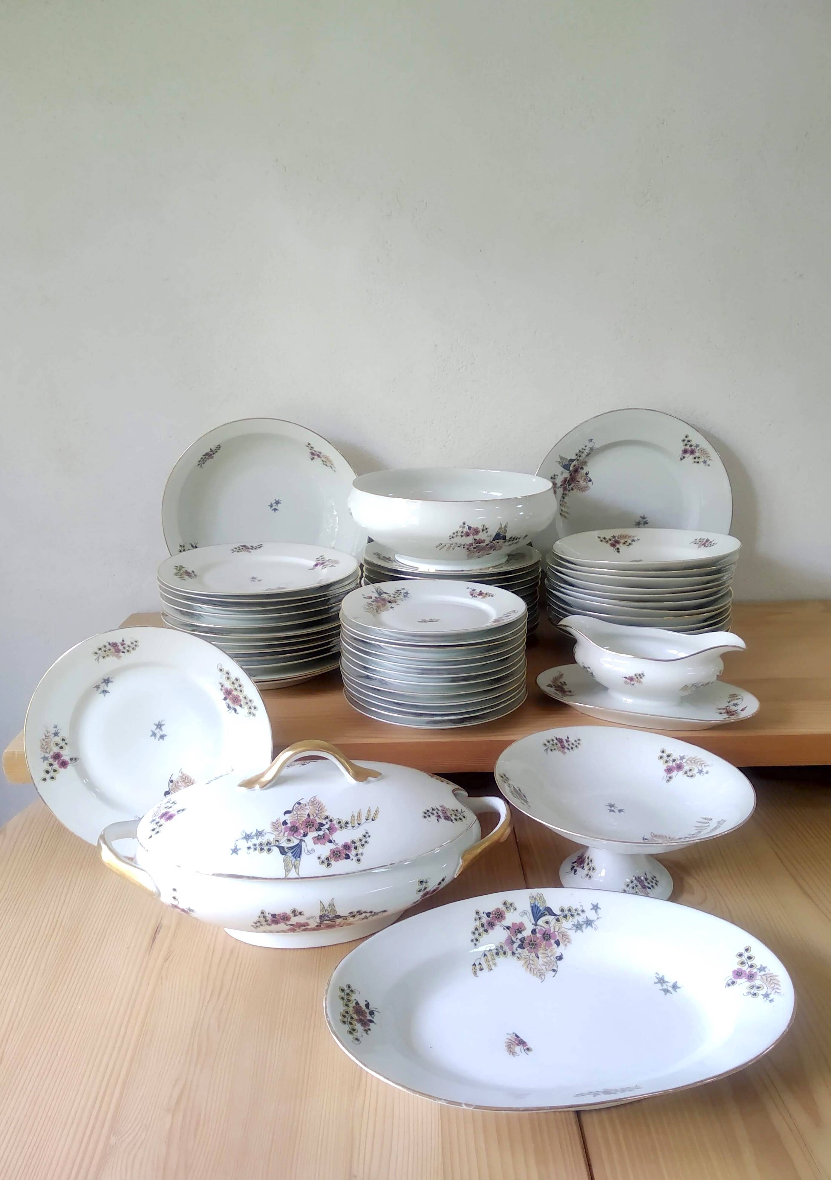 55-piece Limoges porcelain dinner service from the 1930s