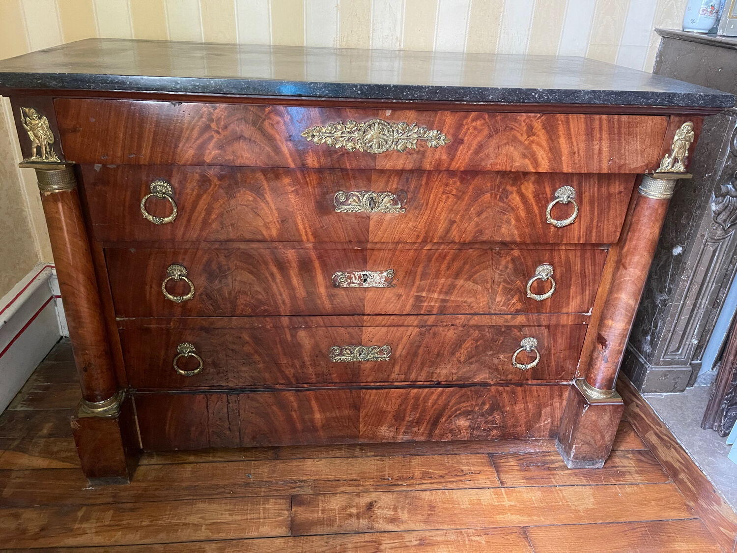Commode empire avec bronze