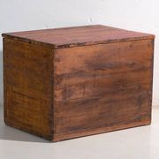 Coffre chinois avec peinture originale – Chine, vers 1900