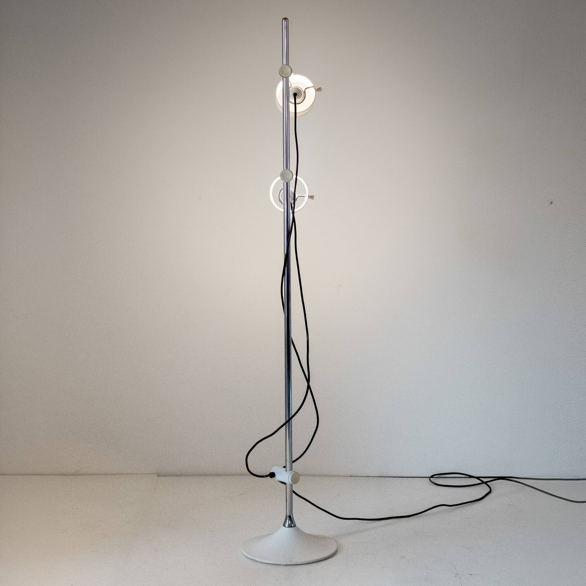 Mid Century Modern White Metal Floor Lamp by Elio Martinelli, 1970s