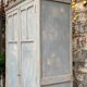 Armoire parisienne ancienne Luterma patine grise bleutée