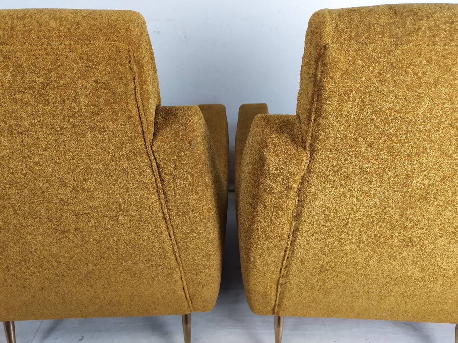 Fauteuils en velours moutarde, 1960
