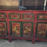 Asia 19th century: Very large lacquered wooden enfilade.