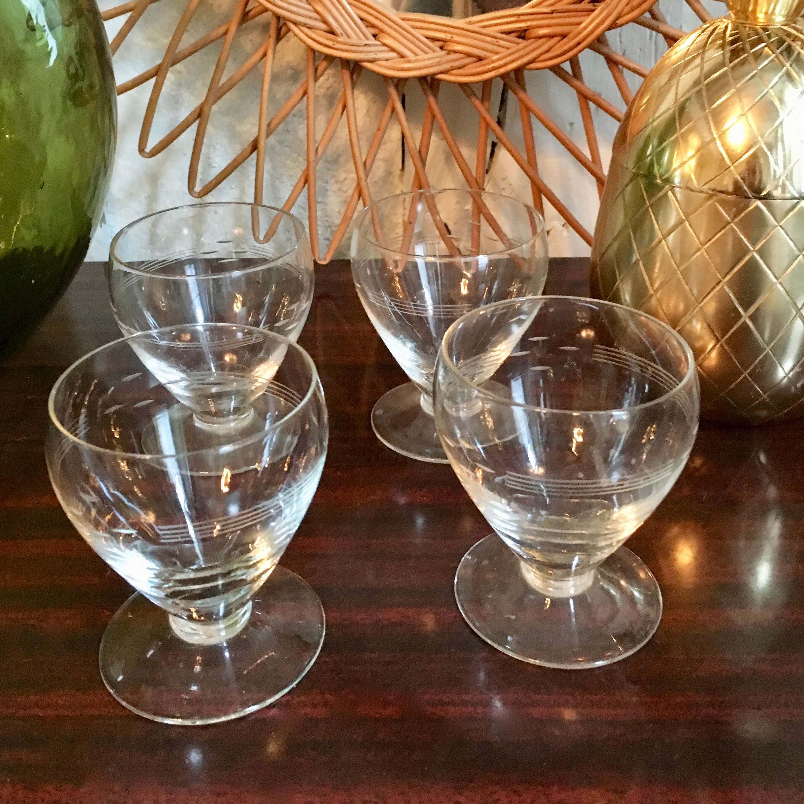Set of 4 vintage aperitif/liquor glasses
