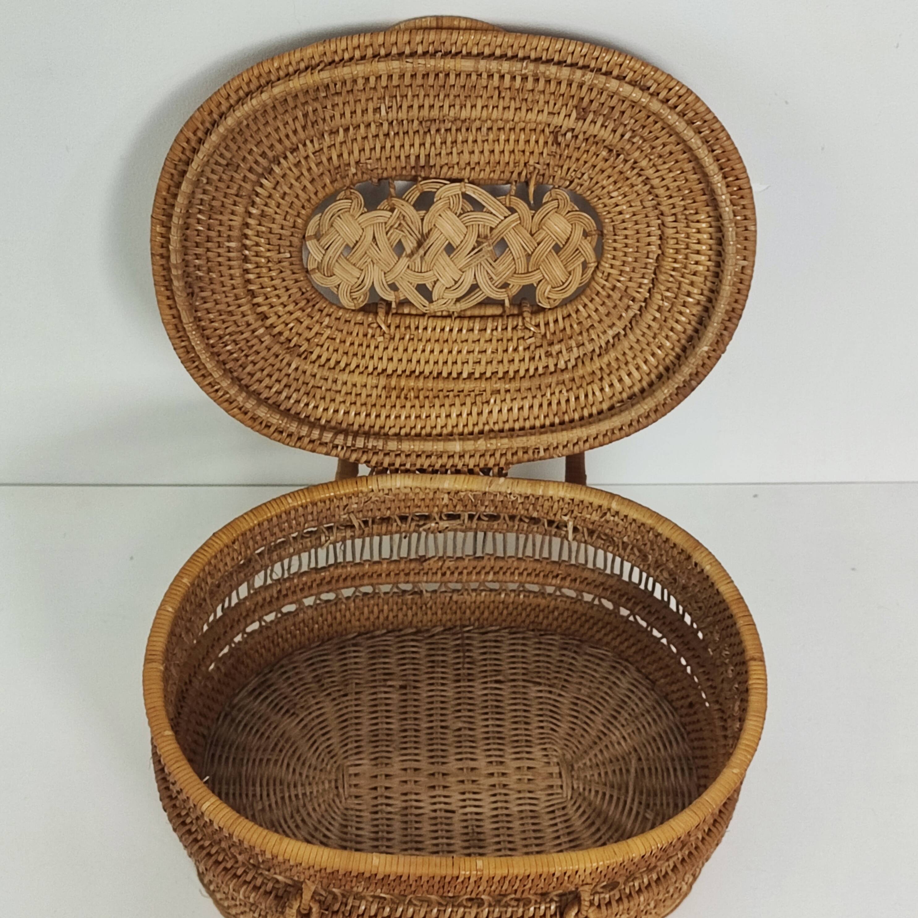 Rattan basket