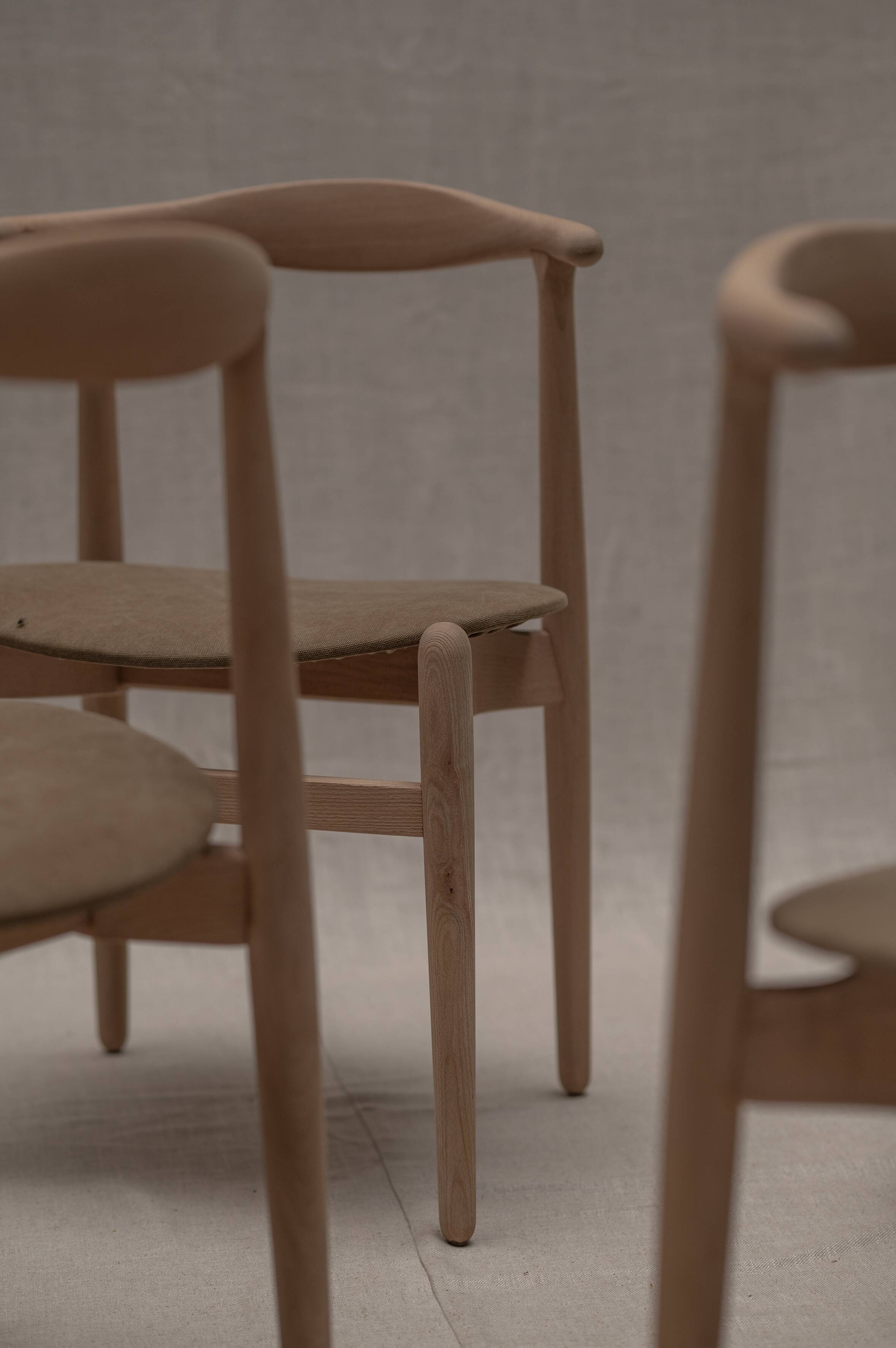 Model FH 1934 dining chairs by Hans J. Wegner