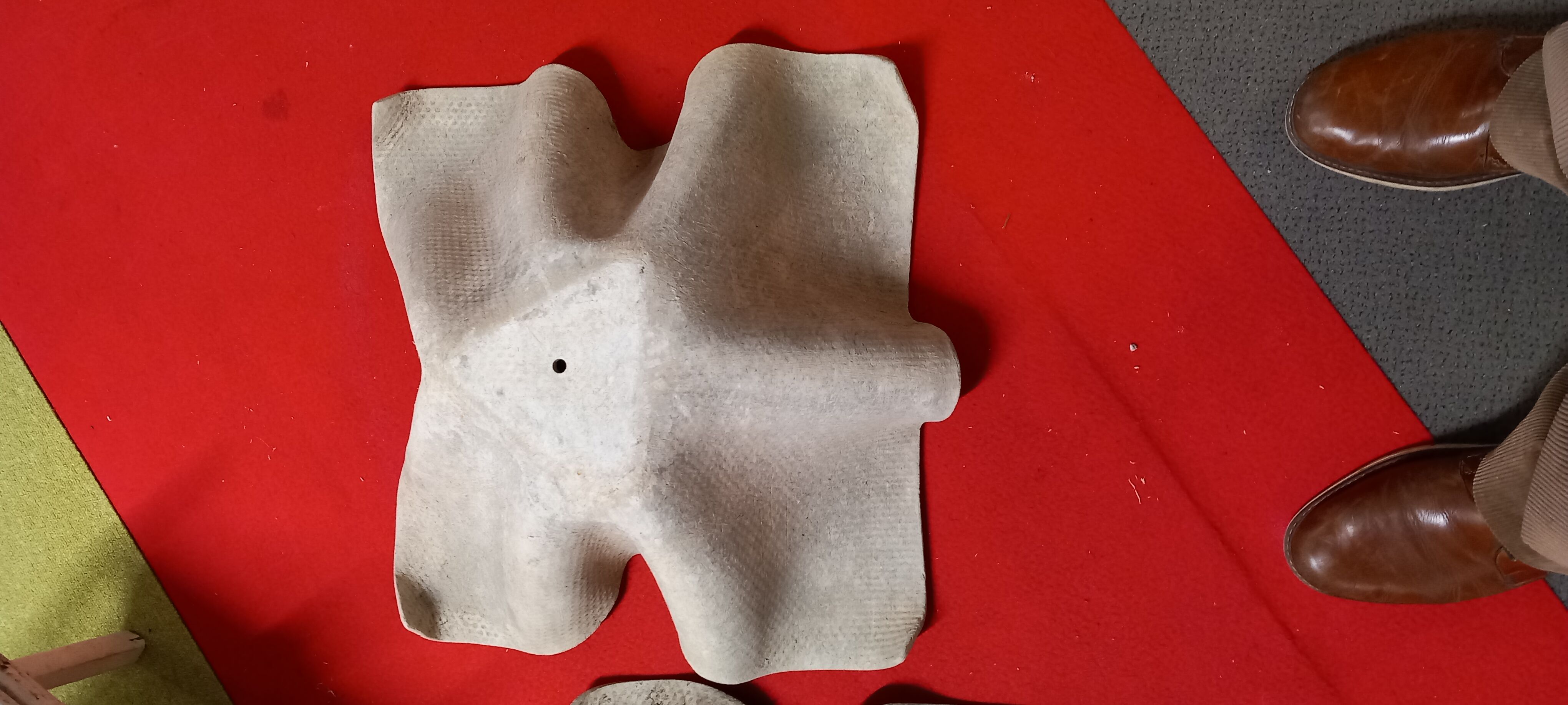 Pair of planters model handkerchief Willy Guhl, Eternit edition