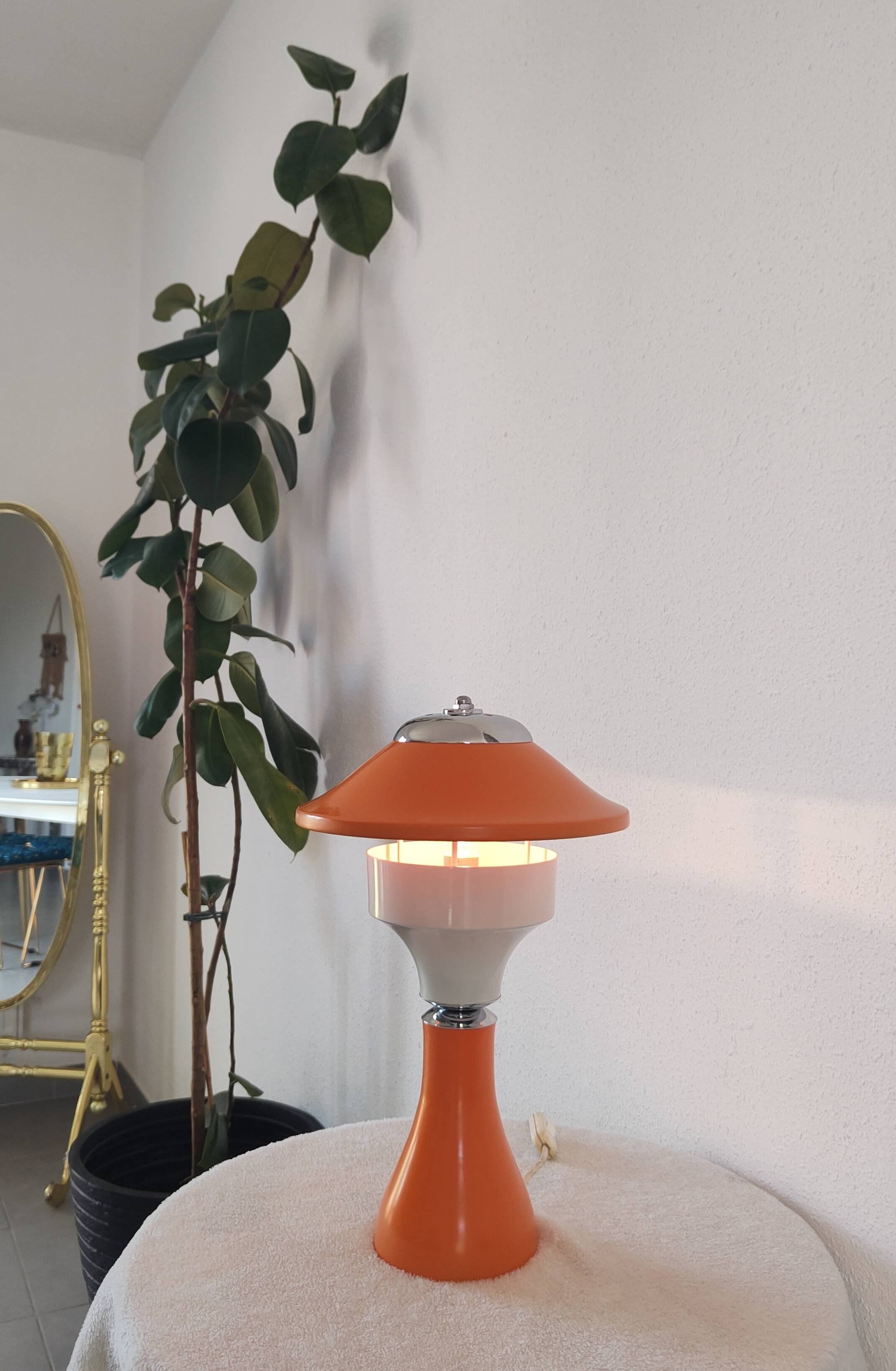 Vintage UFO lamp 1970