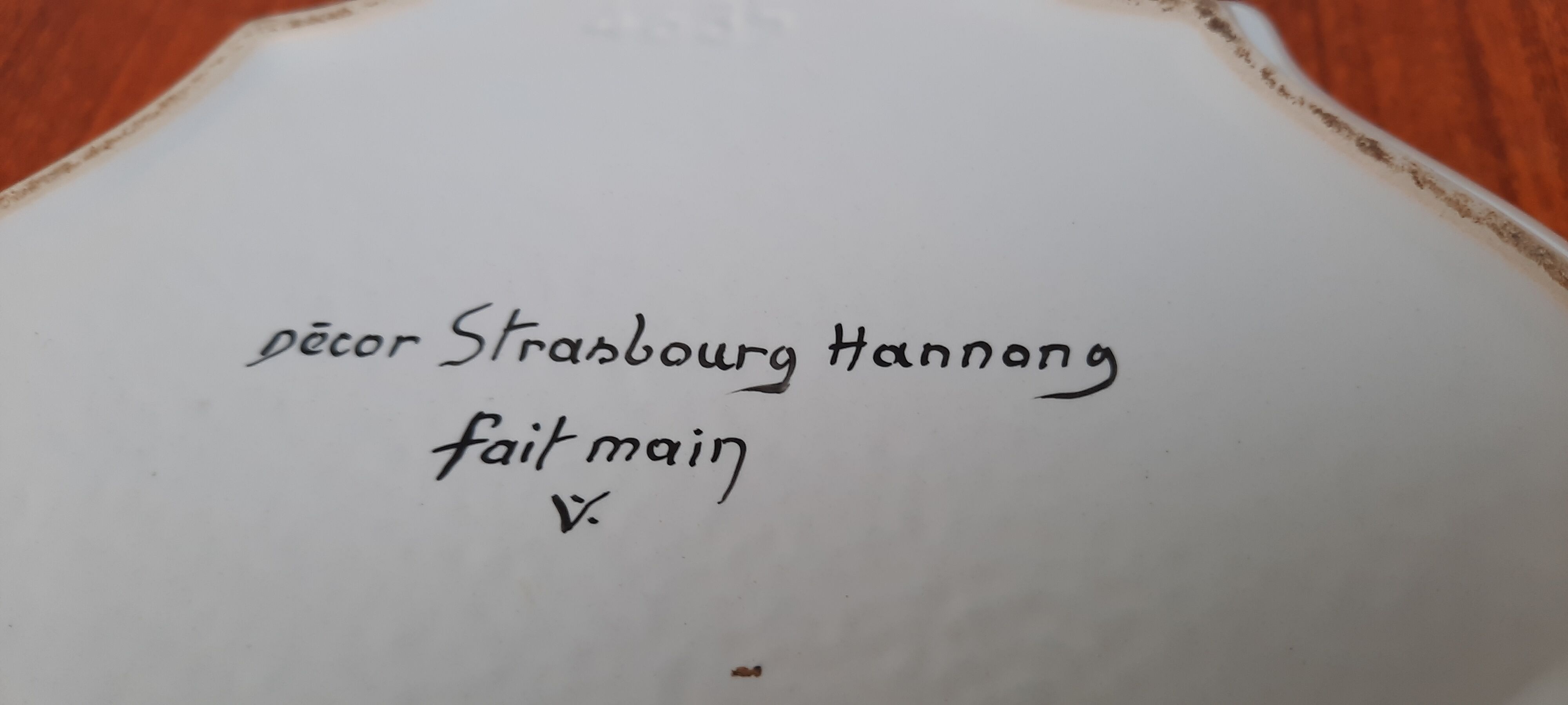 Earthenware box decoration Strasbourg Hannong