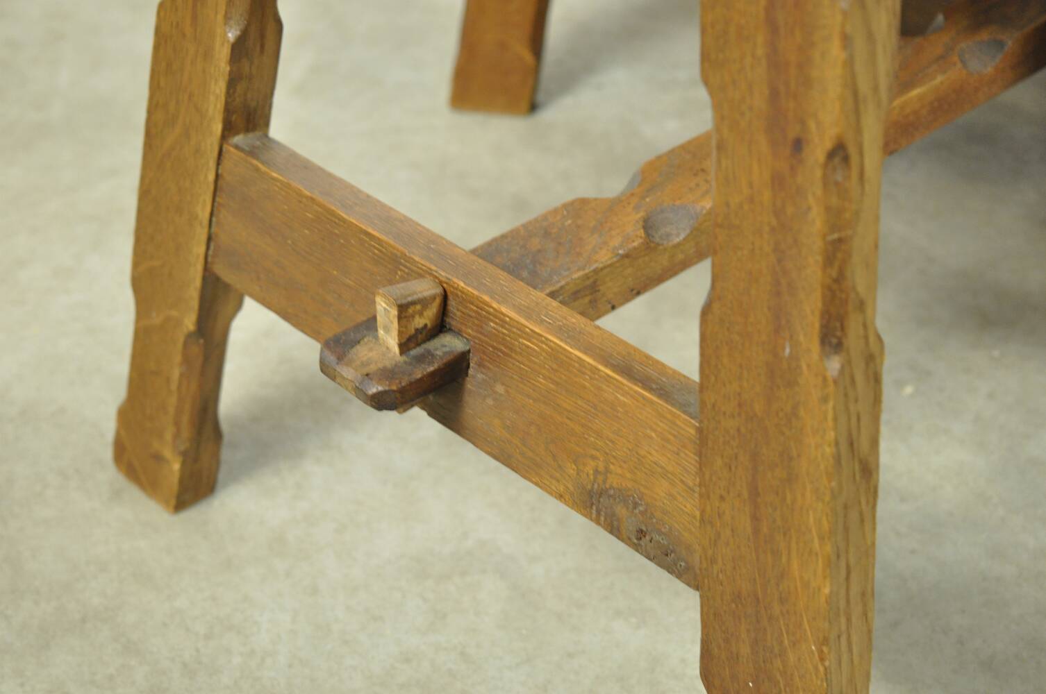 Vintage brutalist oak handmade farmhouse dining chairs, 1930s