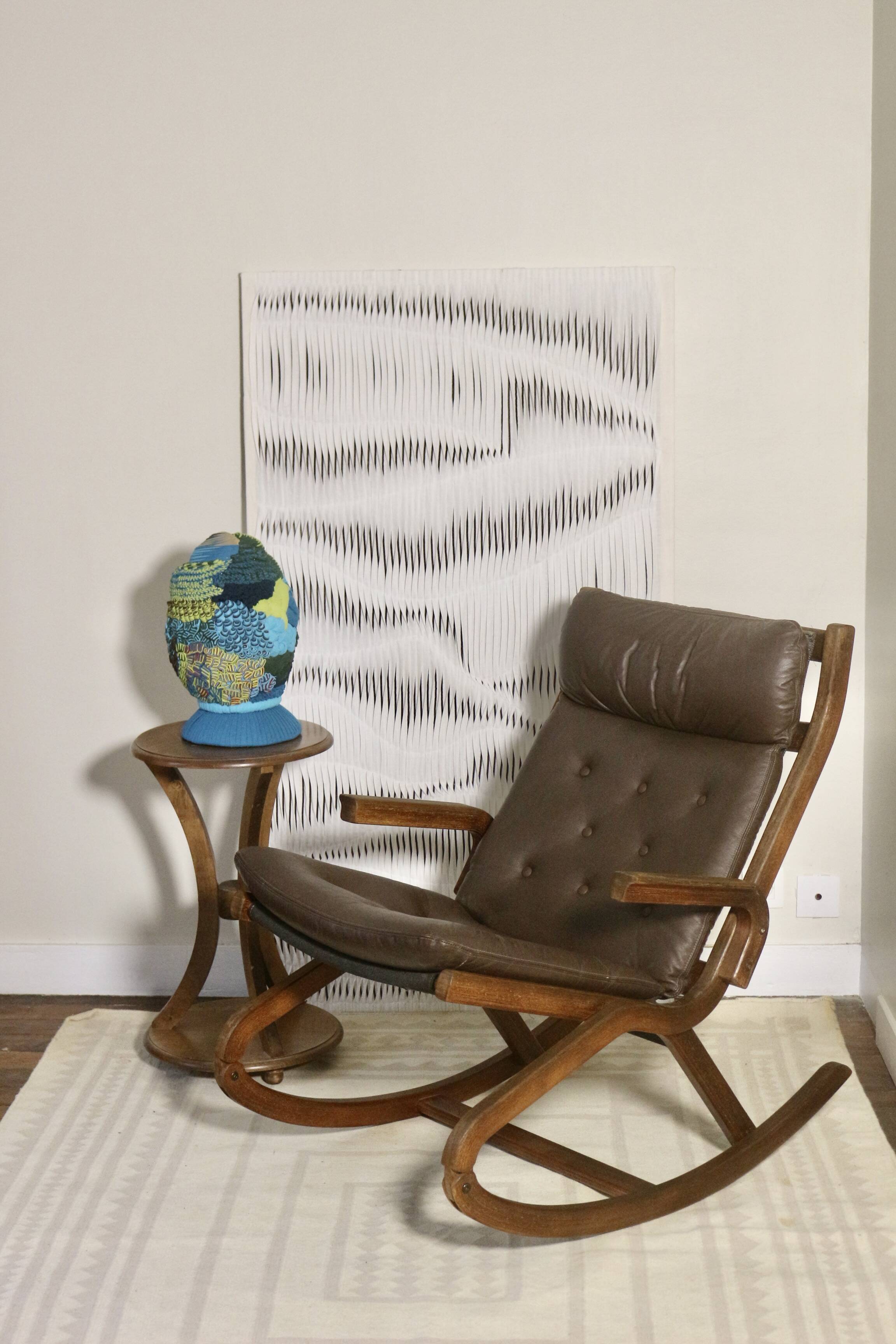 Fauteuil à bascule design Norvège 1960s bois de teck année 60 réf PAOLO