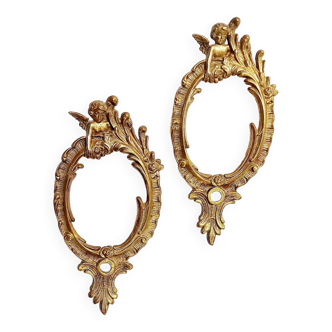 Oval brass angel frames