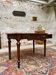 Bureau double face en bois naturel de style Louis XVI