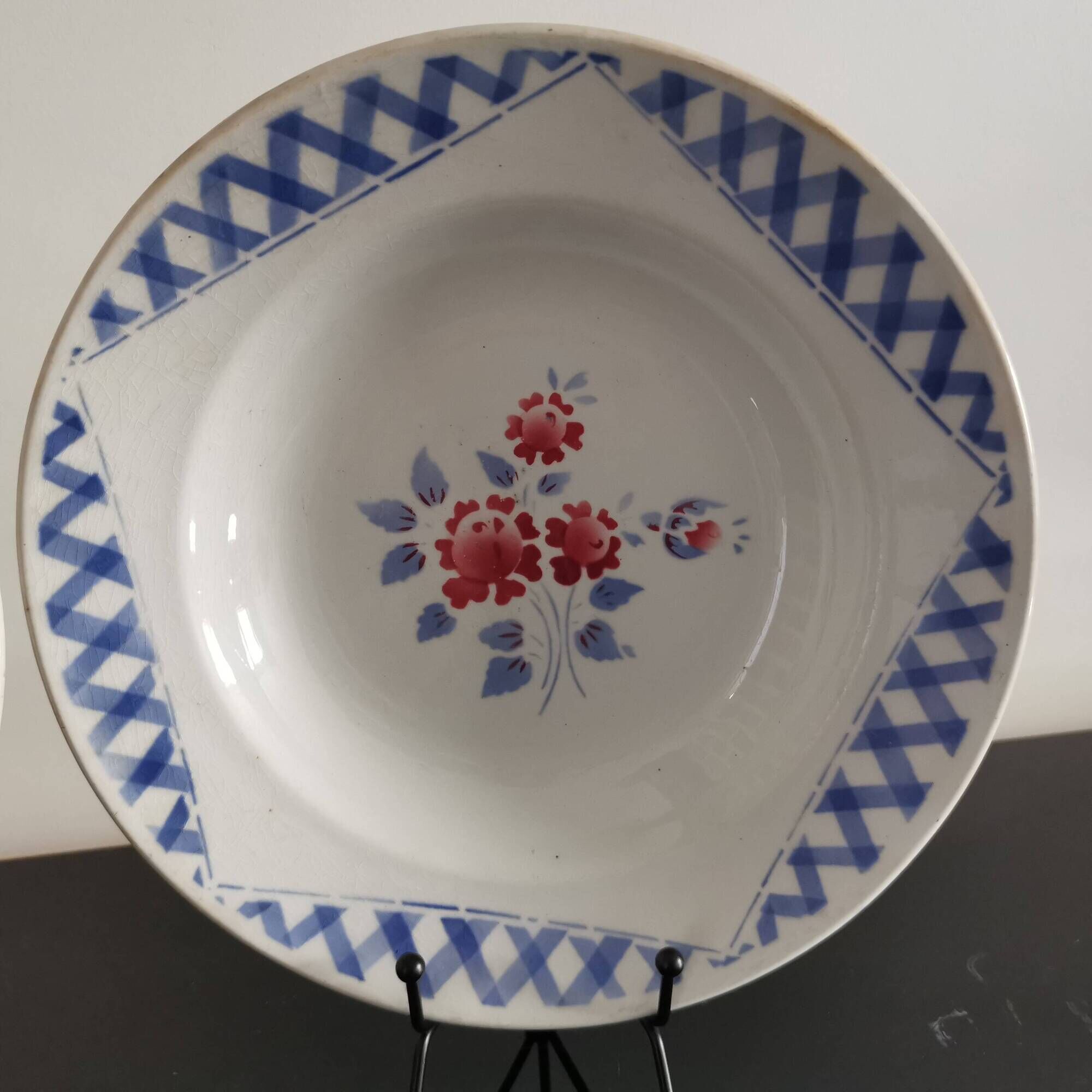 Set of 2 soup plates, Henri model, blue and red flowers Lunéville