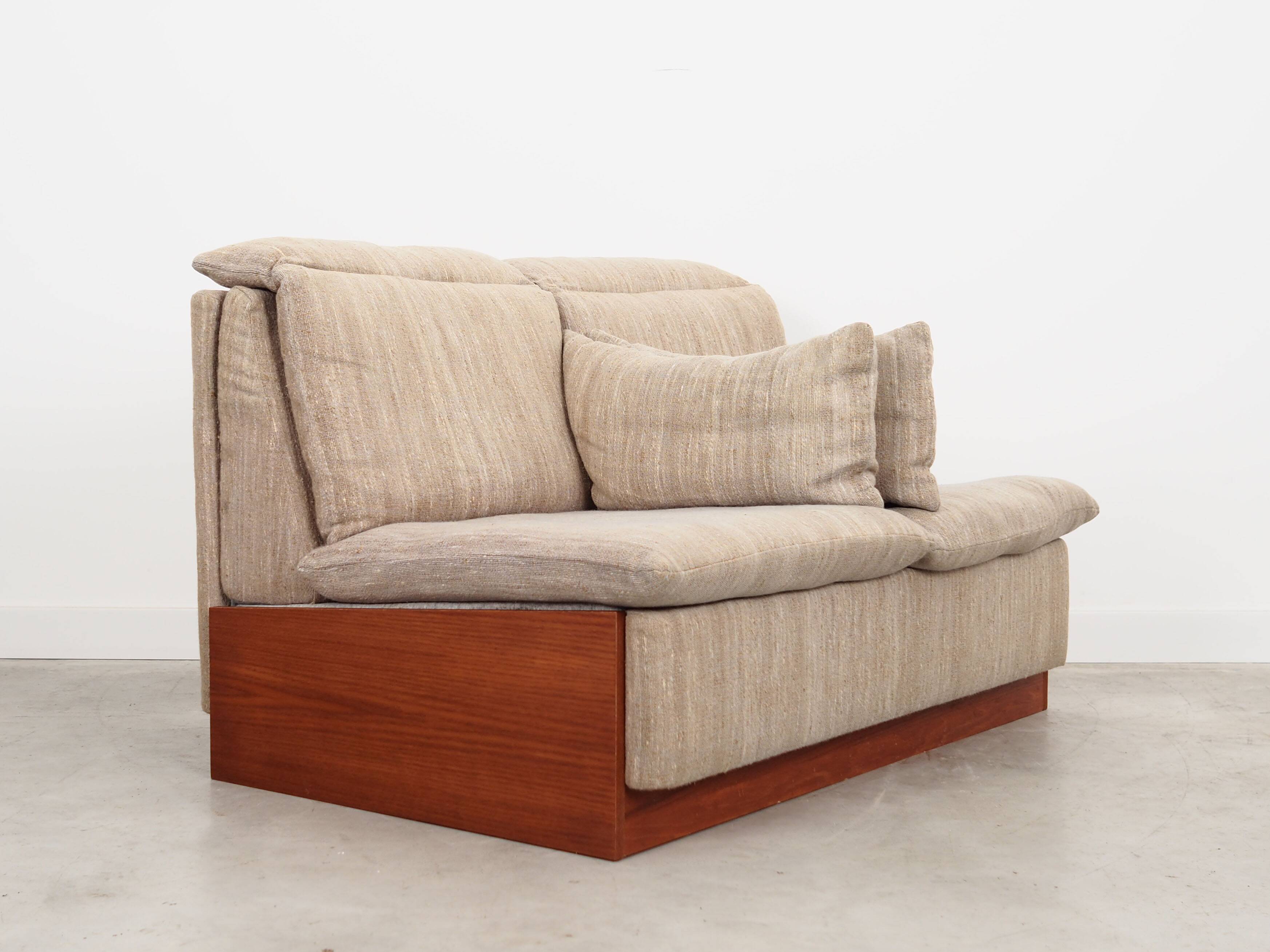 Canapé en teck, design danois, années 1970, production : Danemark