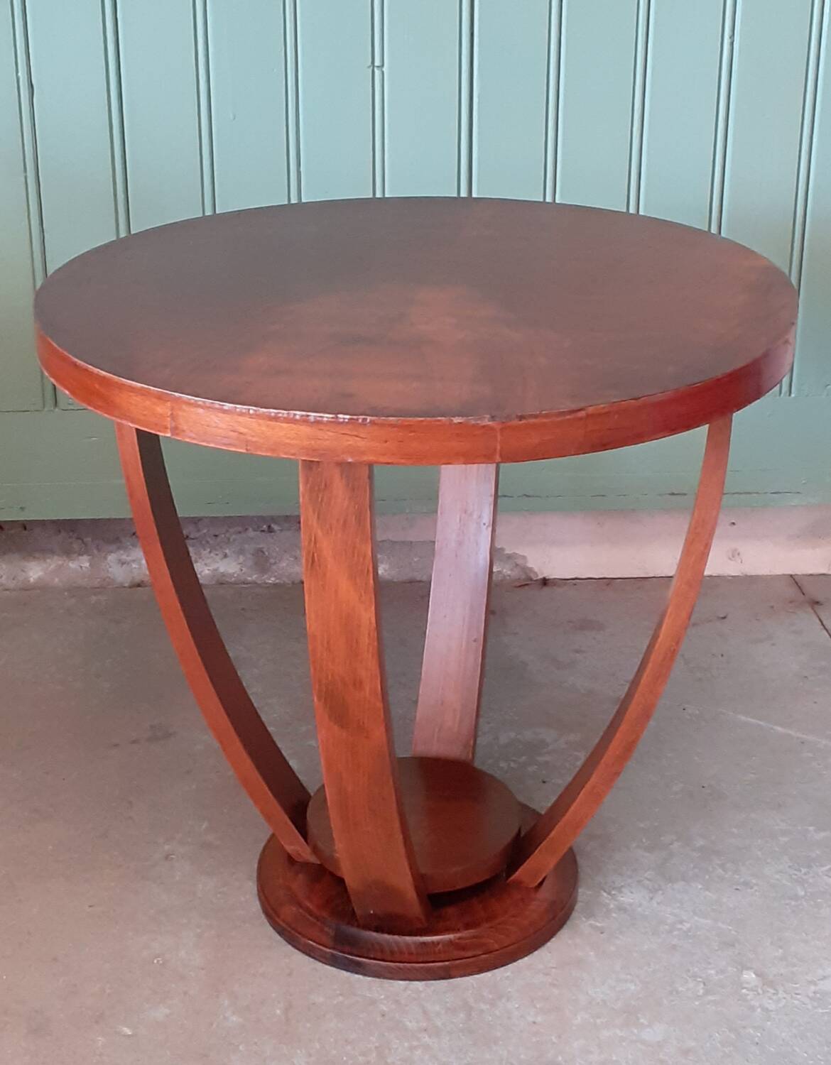 Artdeco pedestal table.
