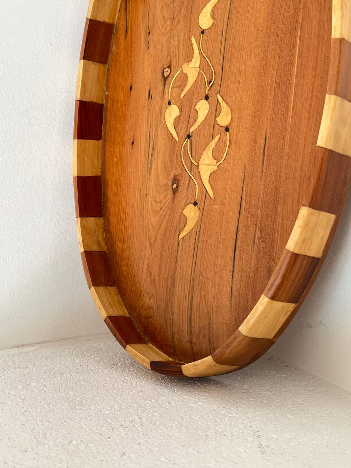 Handmade oriental tray in thuya wood - vintage marquetry