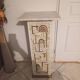 Pedestal column / Vintage stand in mosaic with Antique Labyrinth pattern