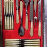 Ménagère de 29 pièces « la trompette » en inox et corne