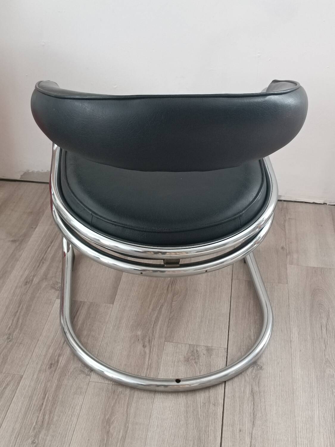 Designer armchair attributed to Giotto Stoppino, 1970s