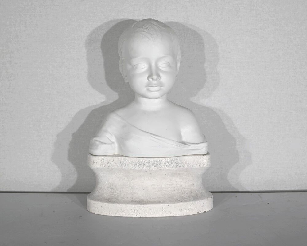 Children's bust in biscuit of limoges – early twentieth century