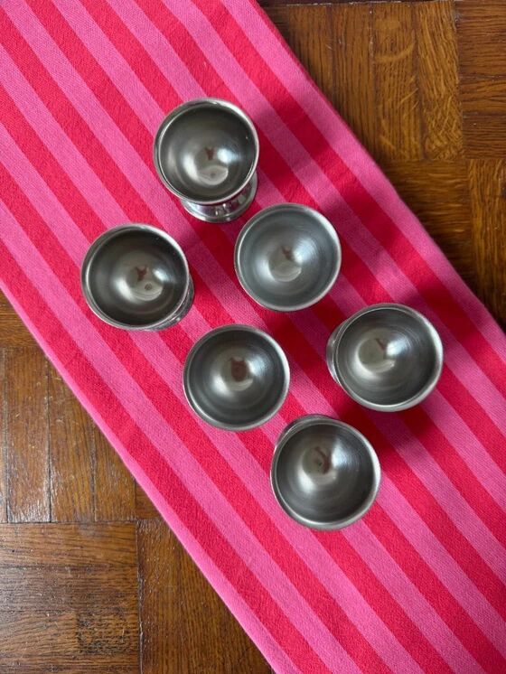 Set of 6 stainless steel egg cups