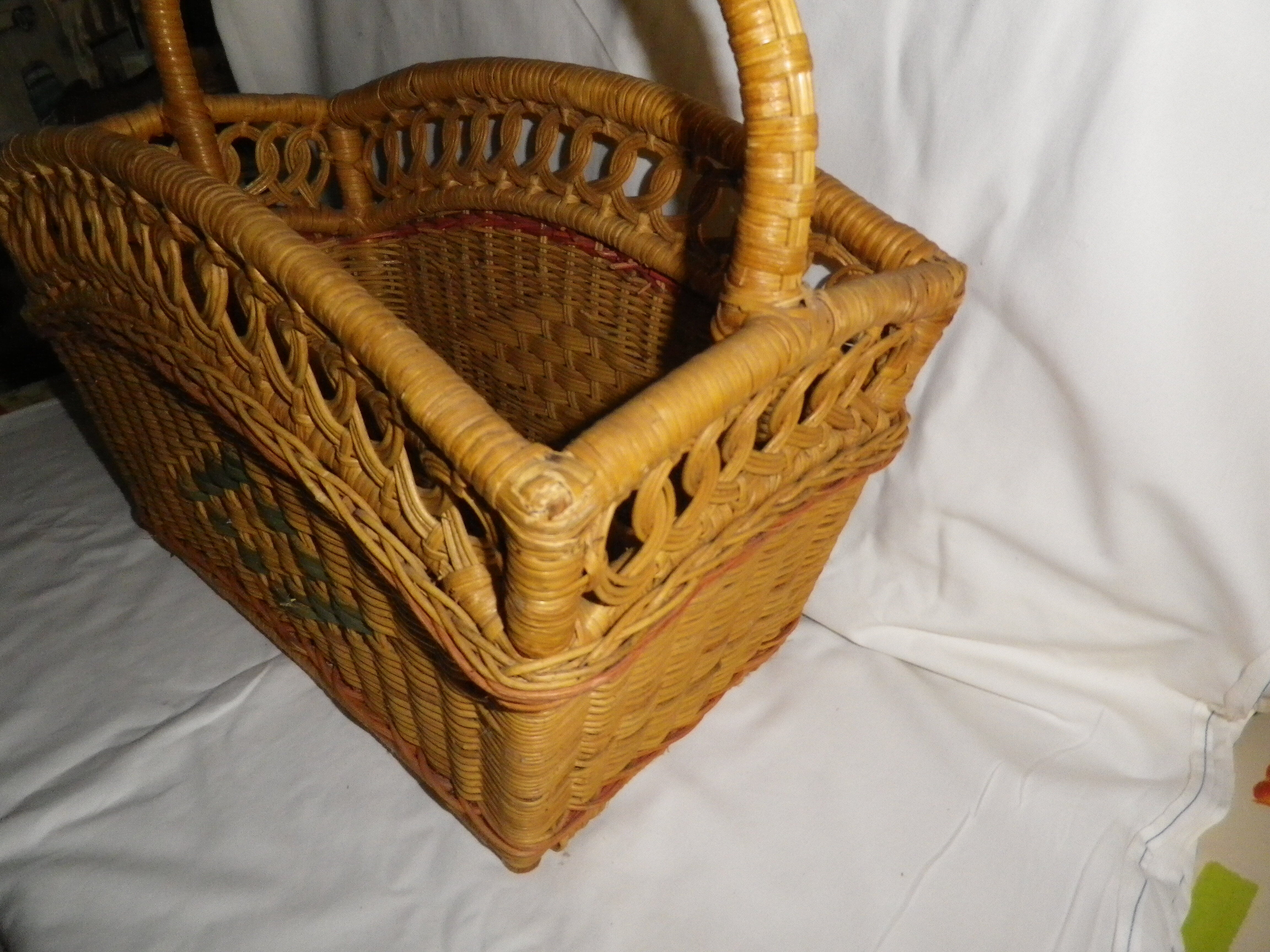 Rattan bamboo magazine holder
