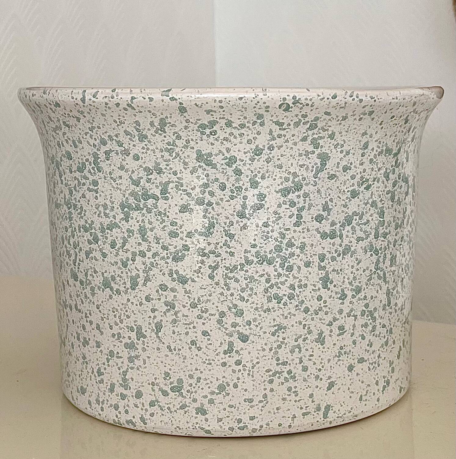 Speckled ceramic planter