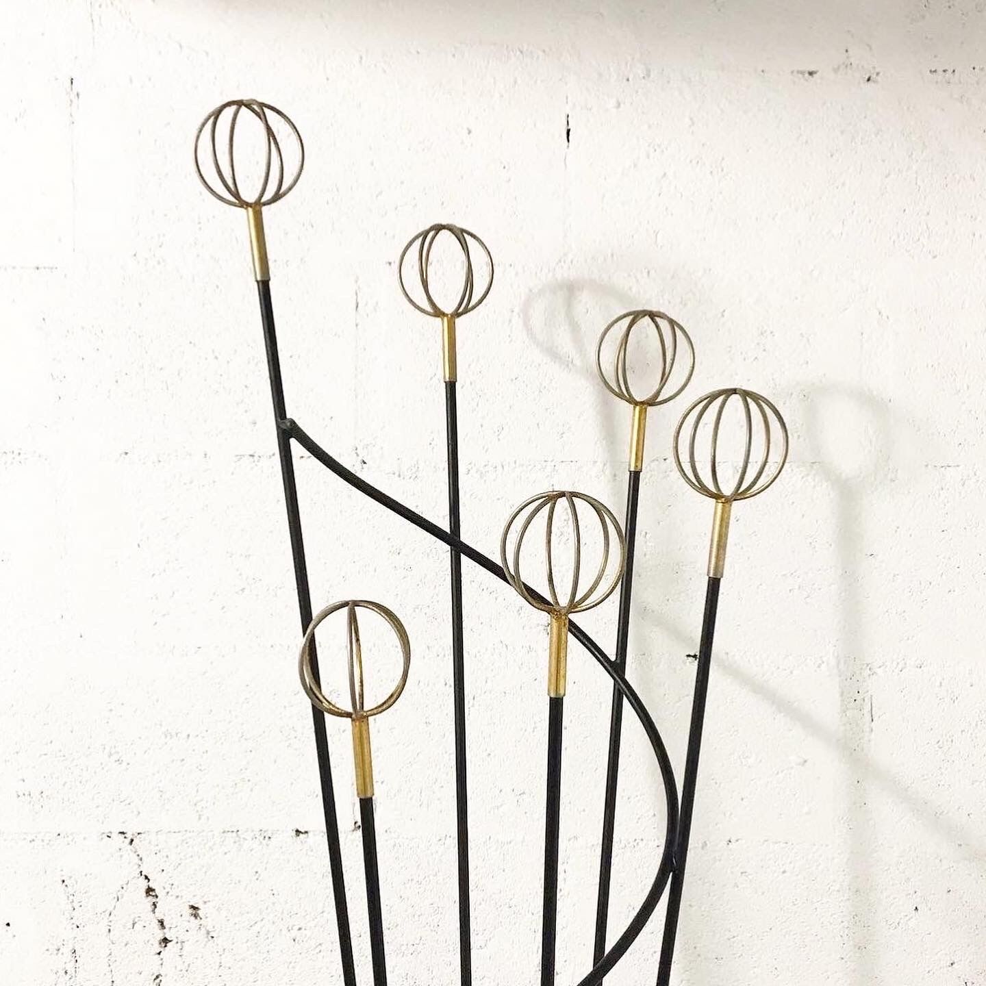 Roger Feraud - coat hangers "Astrolabe".