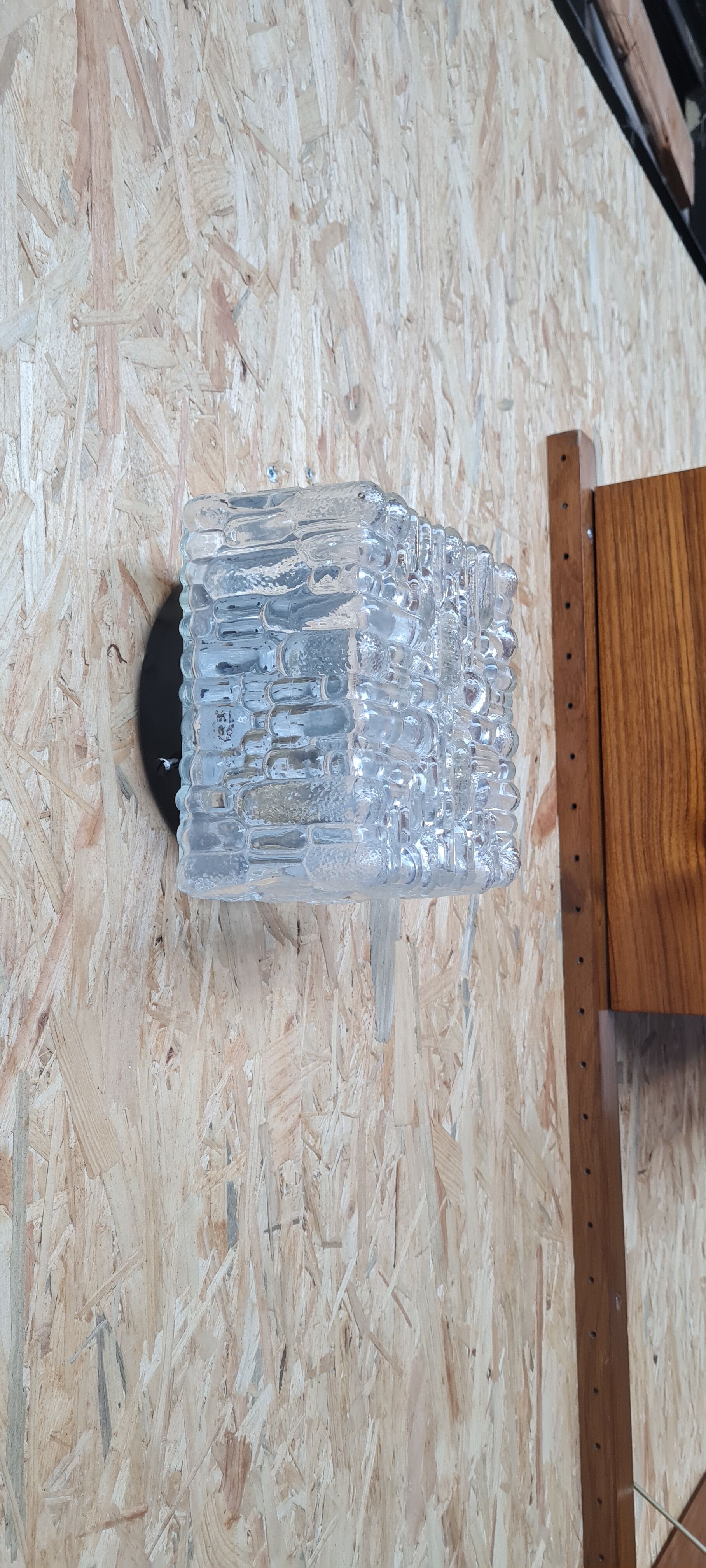 Wall lamp in chiseled glass 1960