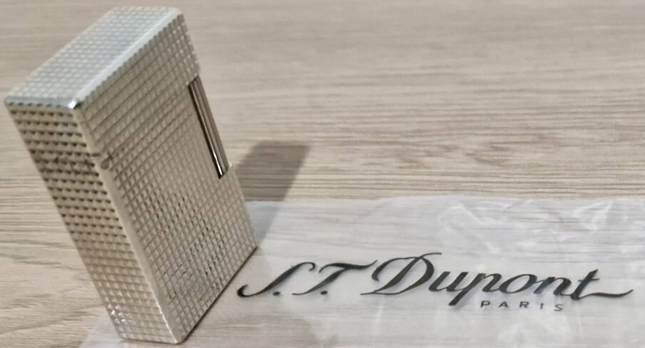 Vintage lighter S.T. Dupont Paris – Guilloché silver – 1980s/1990s