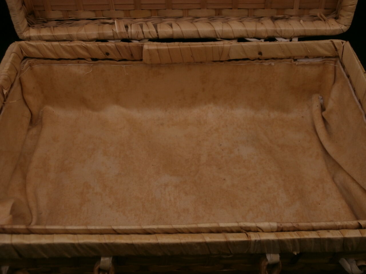 Wicker suitcase