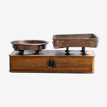 Copper tray grocer's scale – Lyon by Berger house 1900'