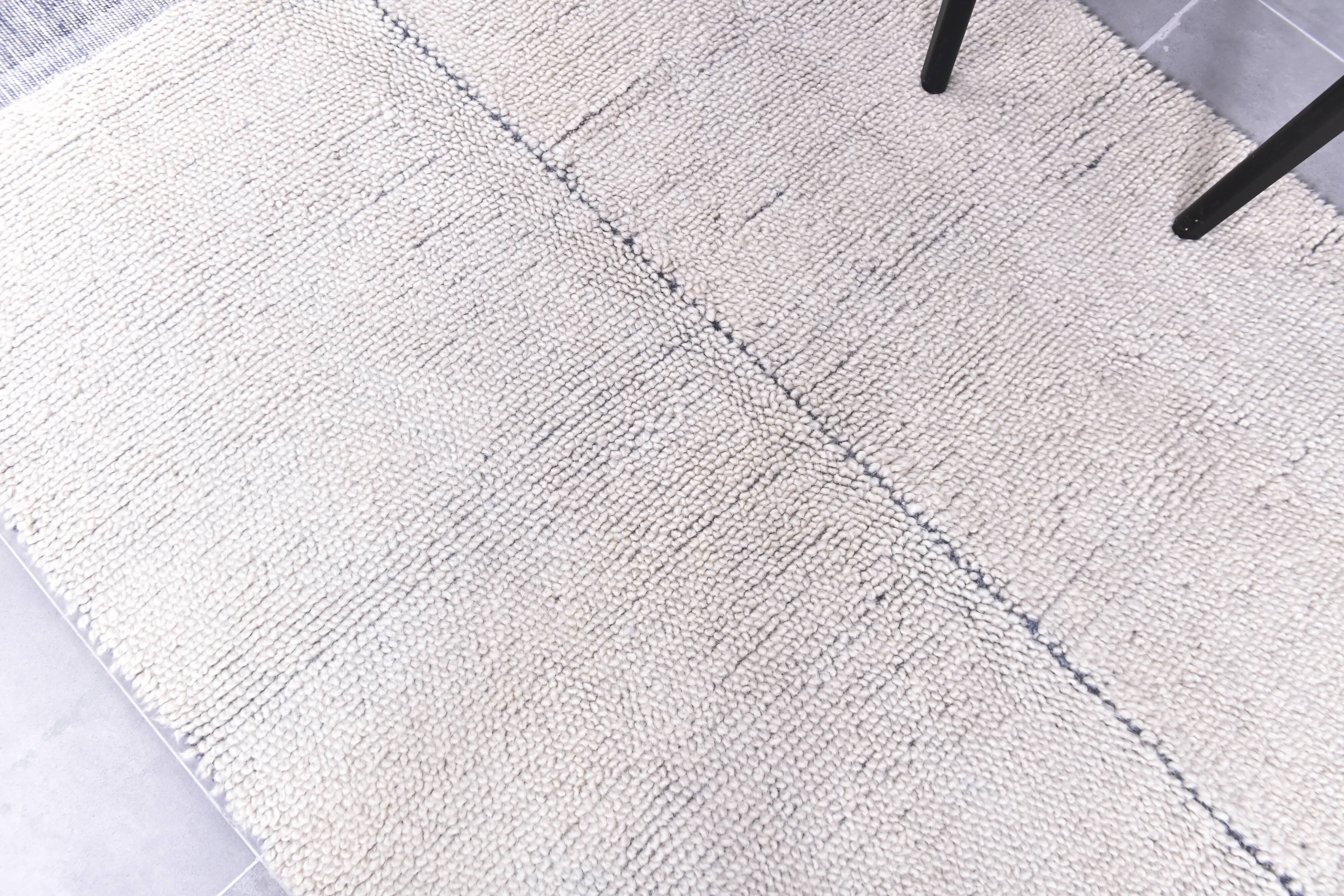 4x7 Blue & White Handmade Wool Turkish Rug, 135x213Cm