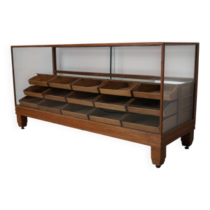 Cabinet de mercerie en