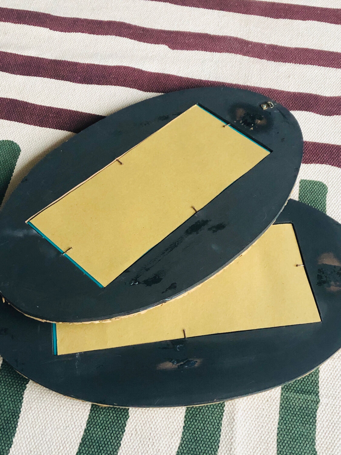 2 mirrors in natural basketry, 49x30 cm