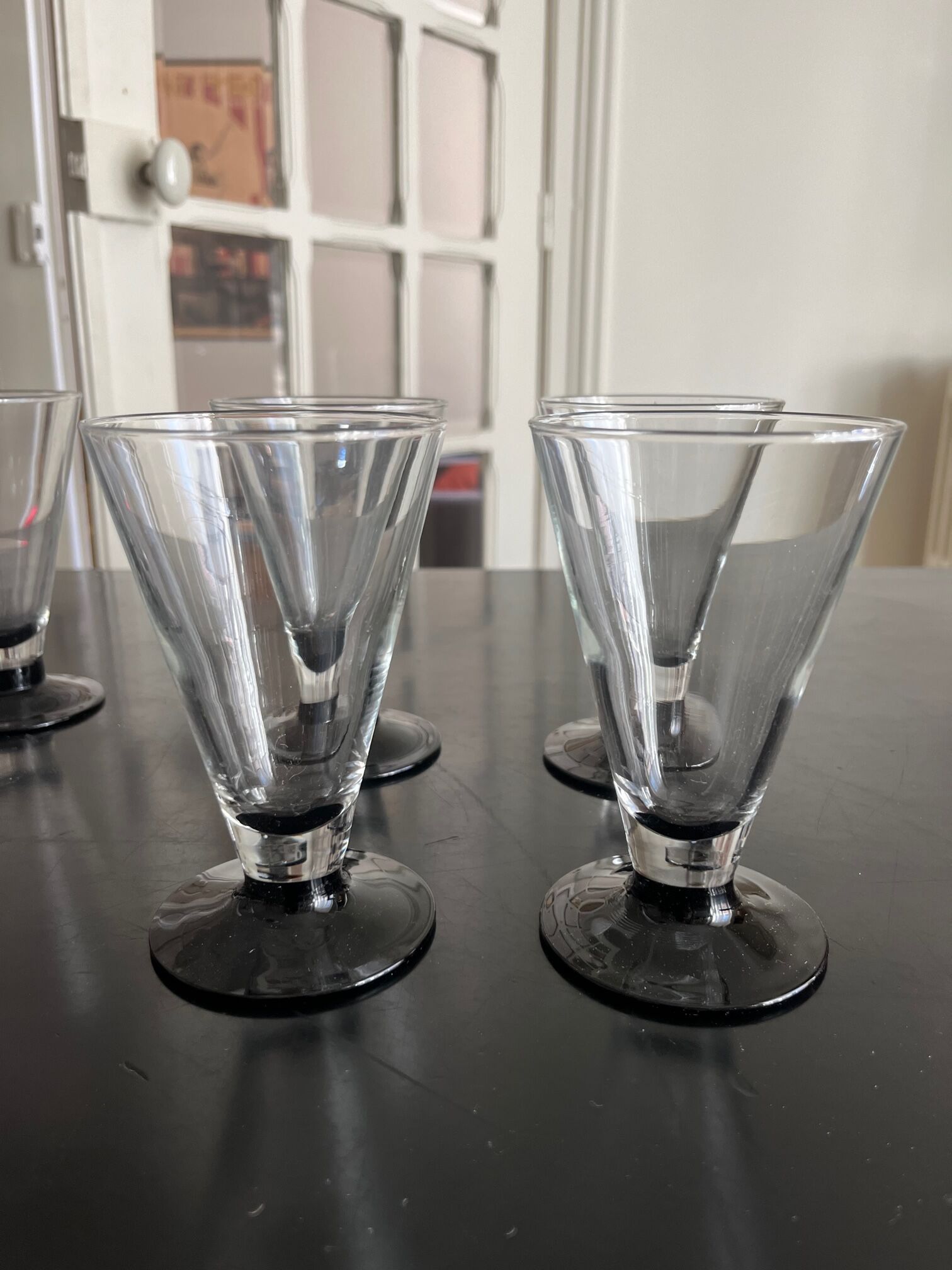 10 Art Deco style glasses
