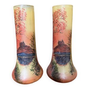 Paire de vases en verre