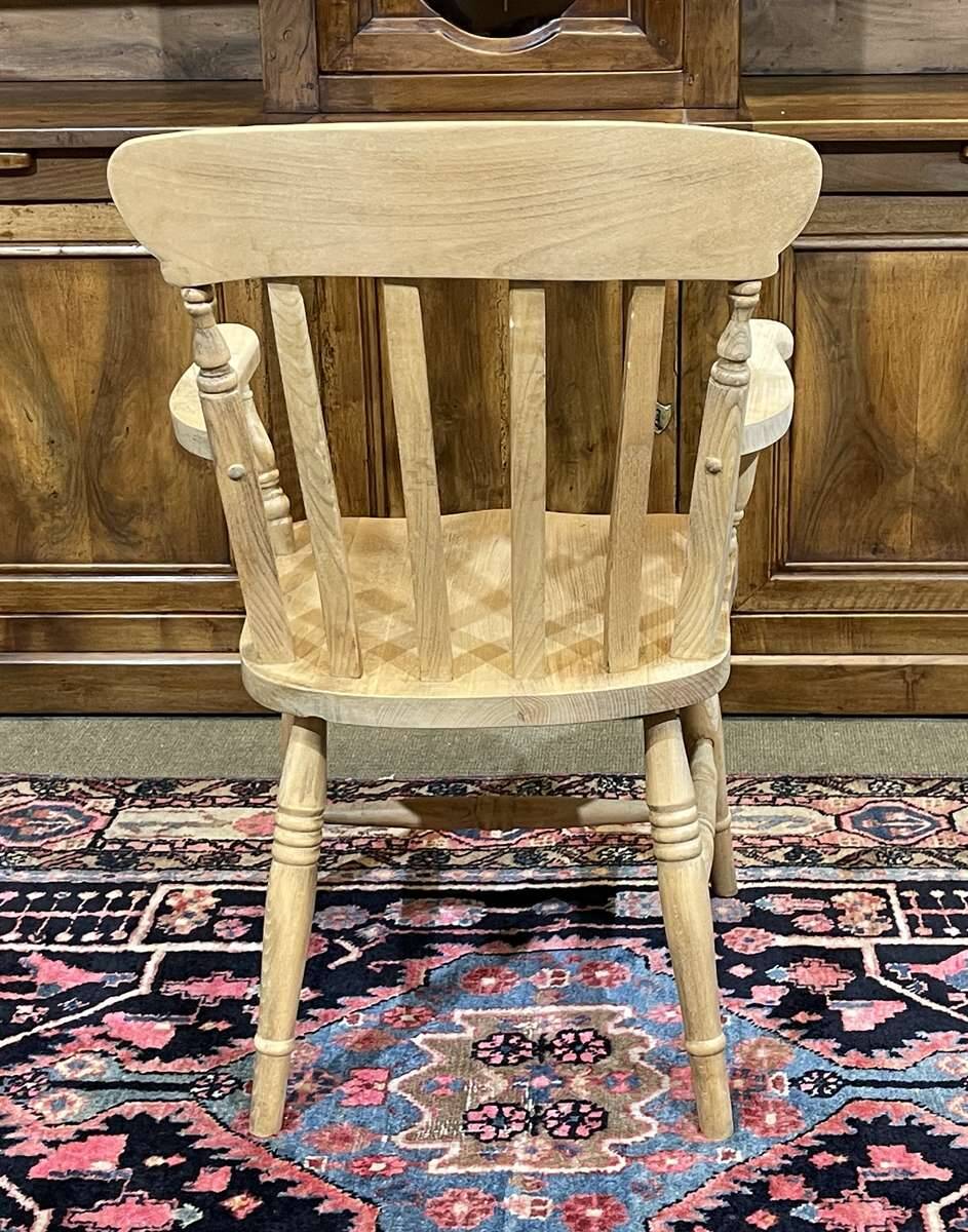Fauteuil anglais en hêtre des années 1980