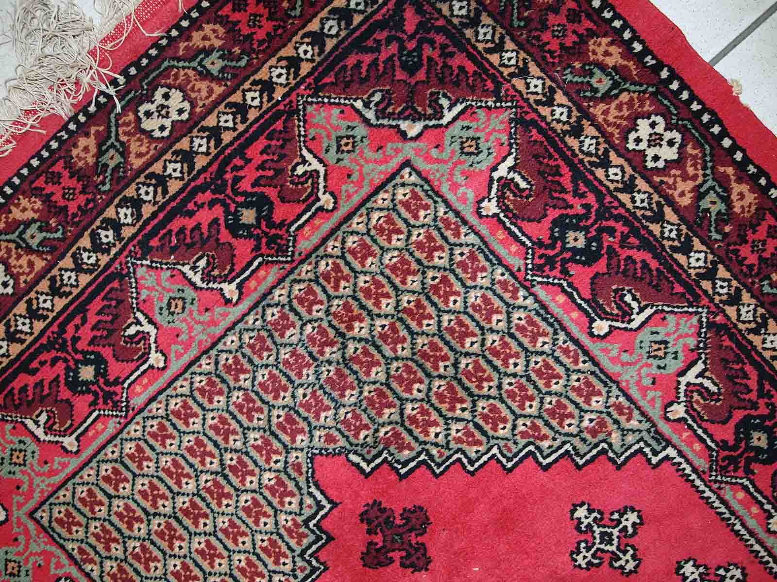 Algerian vintage carpet berber handmade 101cm x 215cm 1970s, 1c404