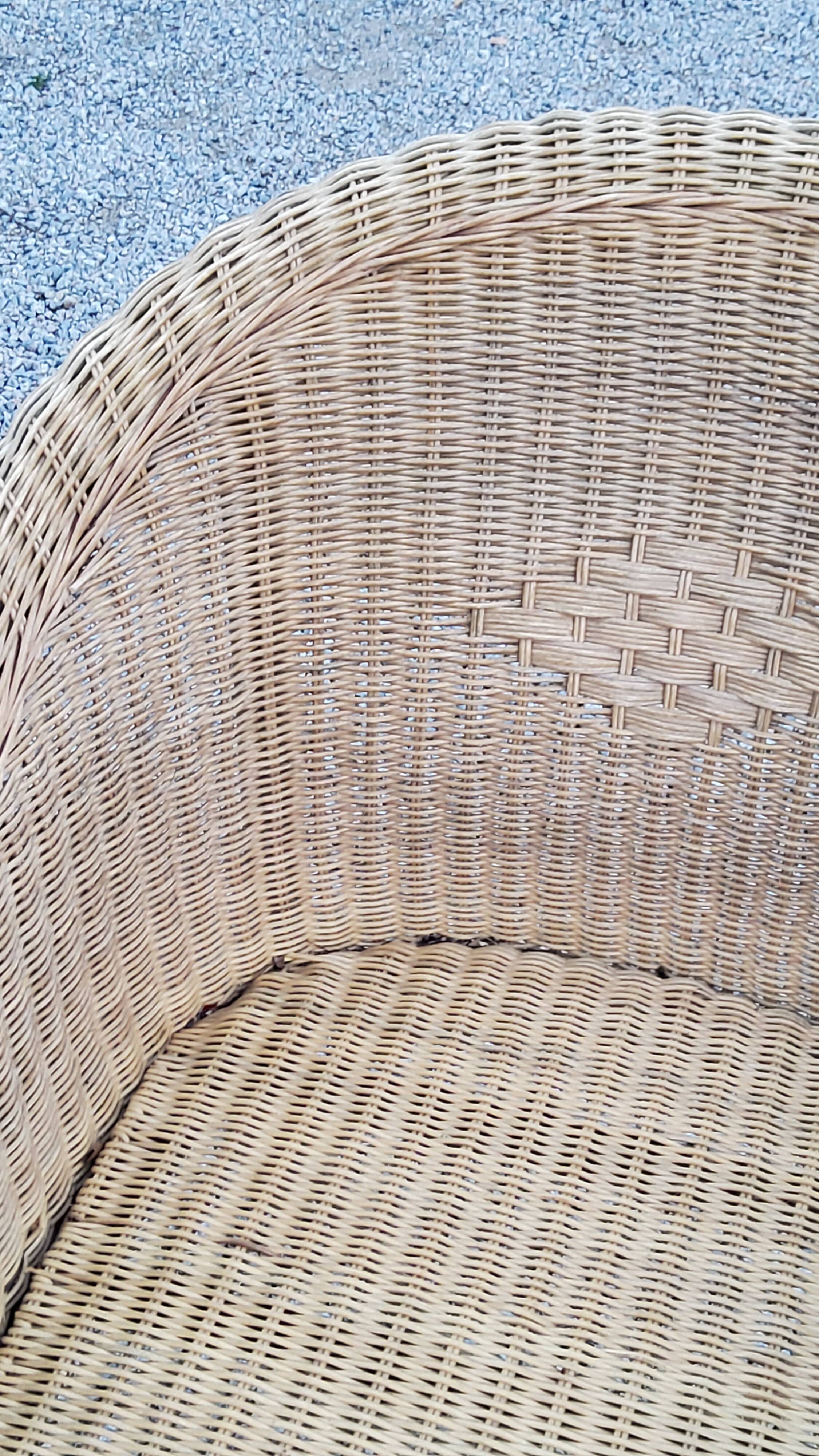 Pair of armchairs and bench in rattan and bamboo from the 60s/70s