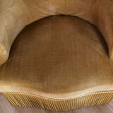 Fauteuil crapaud en velours jaune