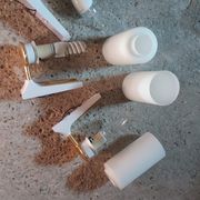 White and gold ceramic wall light