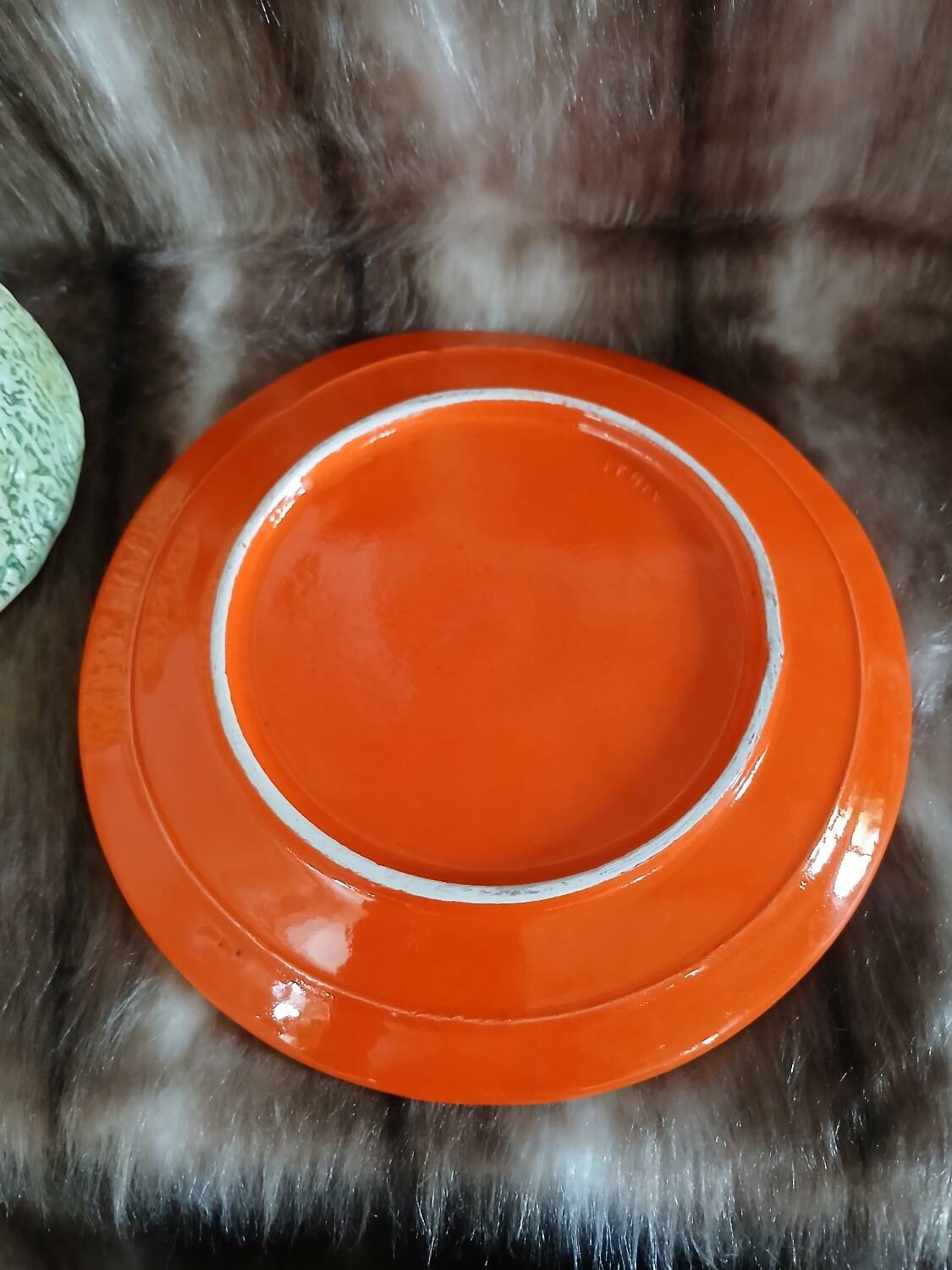 Old pottery ice bucket in majolica