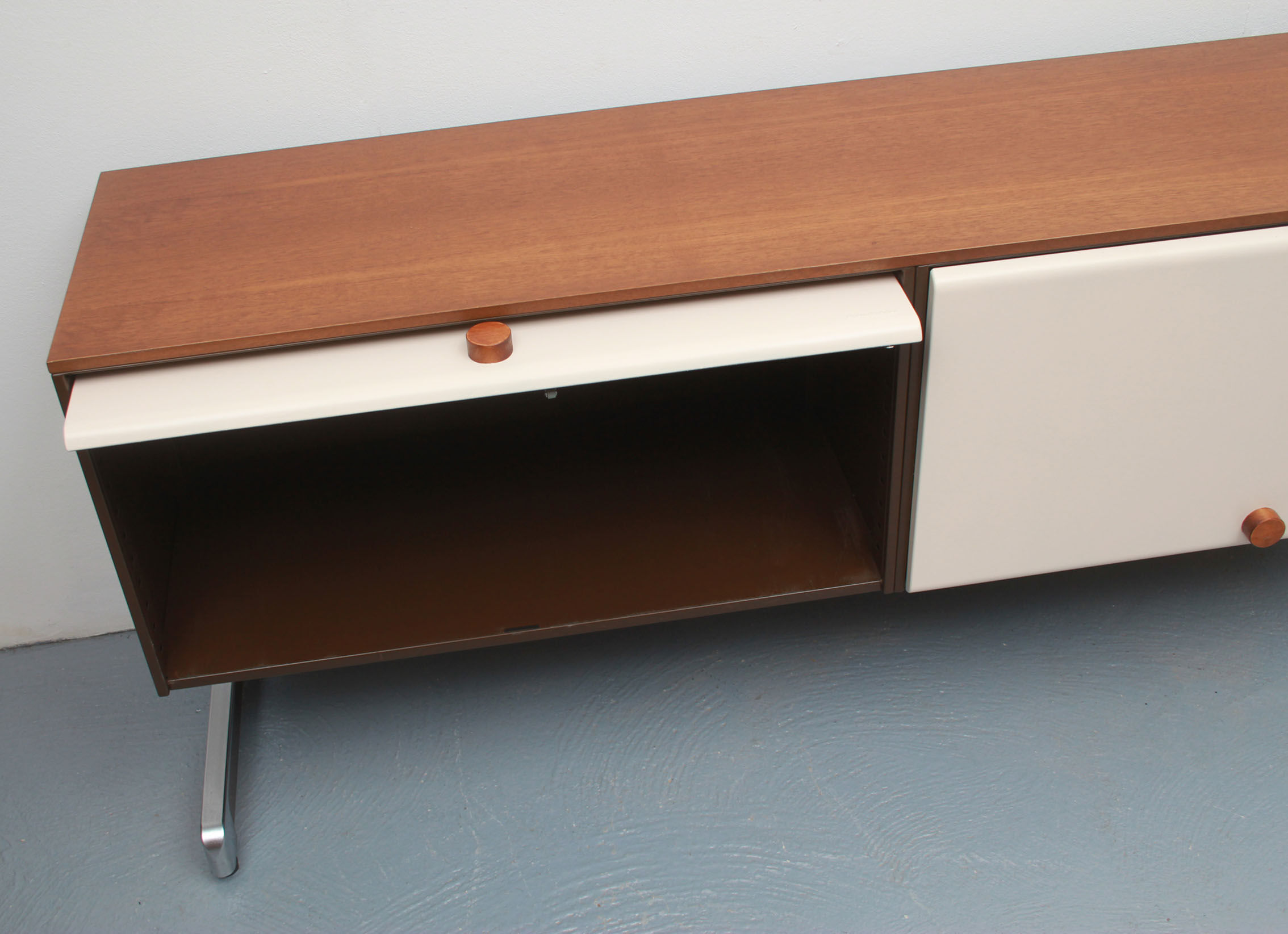 1970s sideboard room-devider in metal and teak