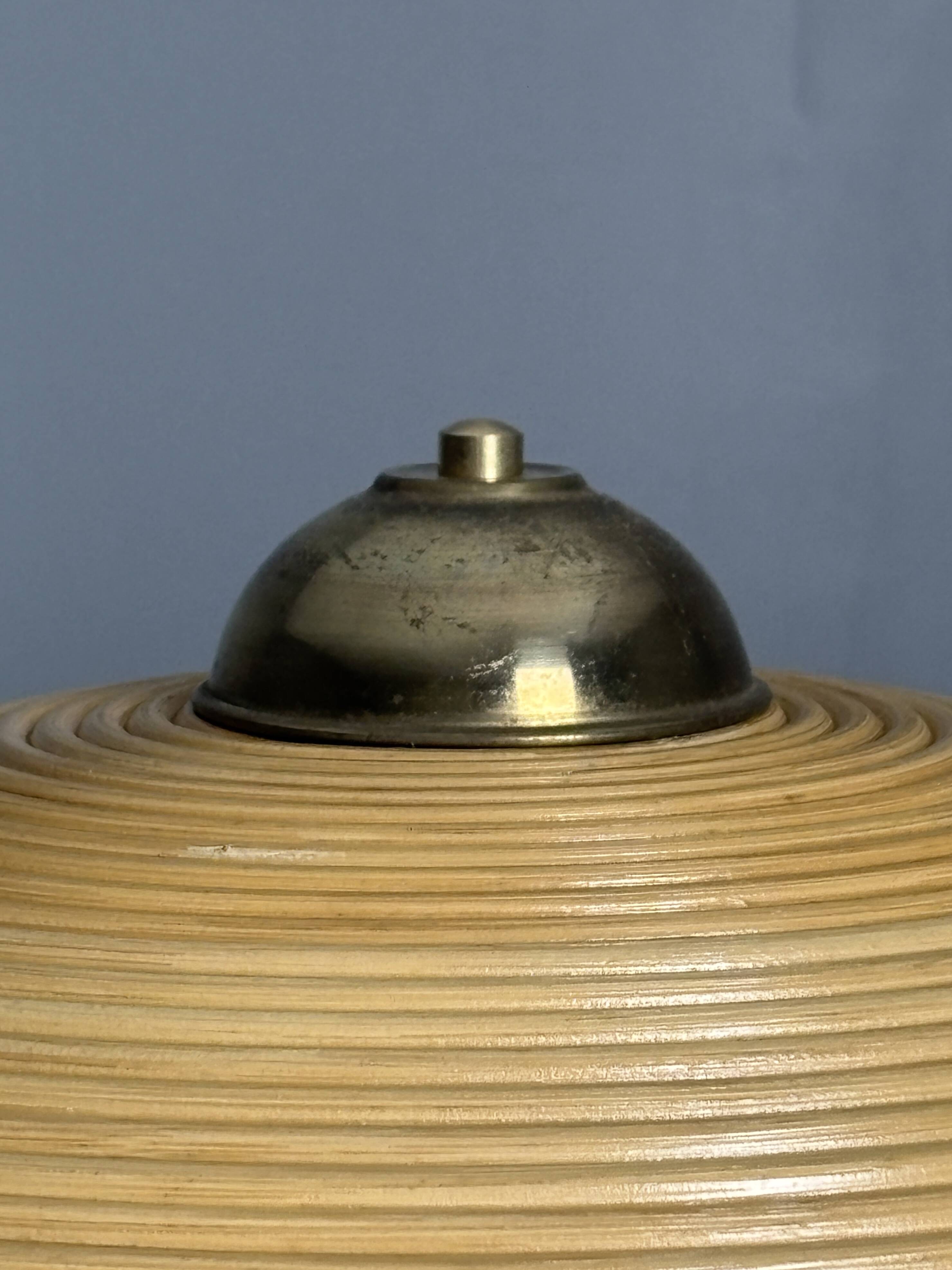 Lampe de table en rotin, bambou et laiton, Italie années 1970
