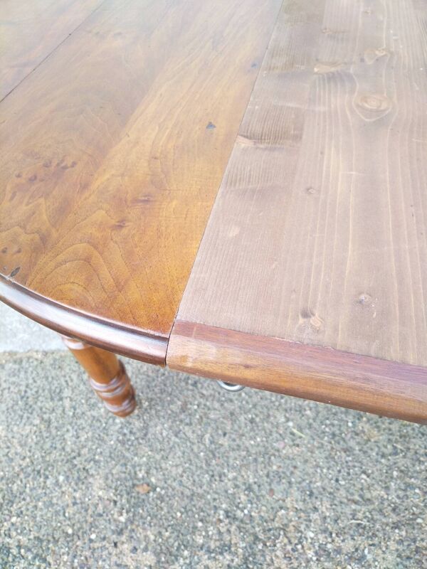 Table ovale extensible