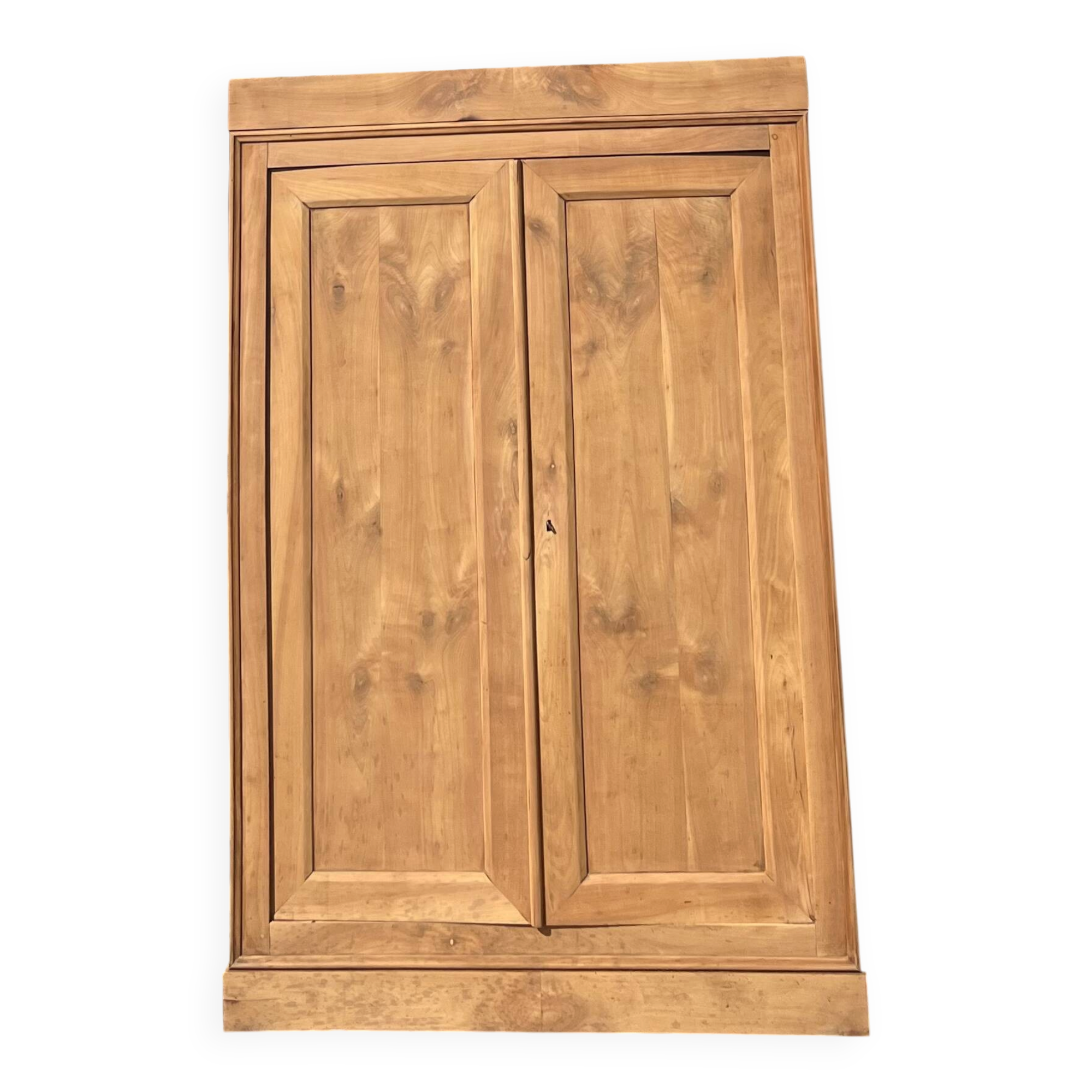 Renovated antique wardrobe in raw solid wood: wardrobe